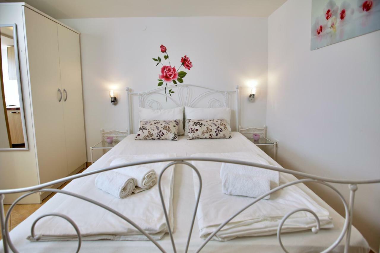 Studio Kristic, Cozy Studio With A Terrace Dubrovnik Luaran gambar