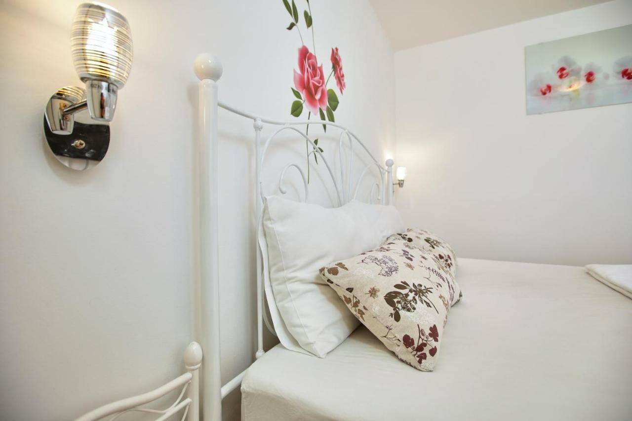 Studio Kristic, Cozy Studio With A Terrace Dubrovnik Luaran gambar