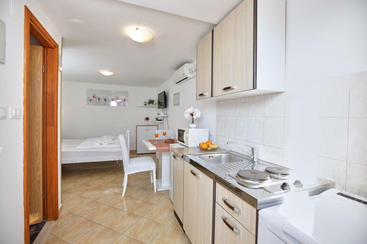 Studio Kristic, Cozy Studio With A Terrace Dubrovnik Luaran gambar